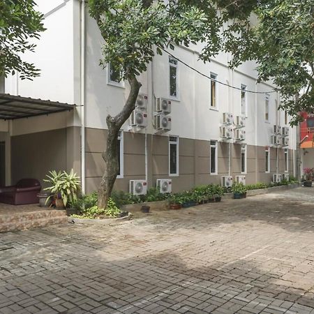 Urbanview Hotel Minongga Pondok Labu By Reddoorz Jakarta Luaran gambar