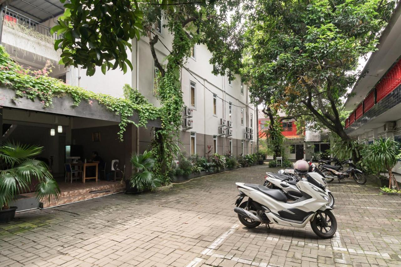 Urbanview Hotel Minongga Pondok Labu By Reddoorz Jakarta Luaran gambar